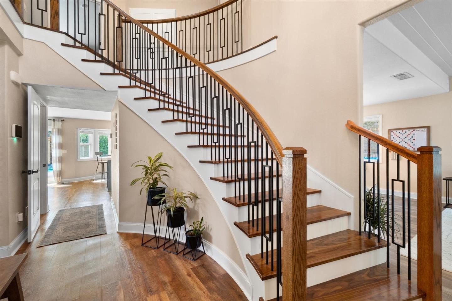 Detail Gallery Image 17 of 55 For 4676 Dandelion Dr, Redding,  CA 96002 - 4 Beds | 2/1 Baths