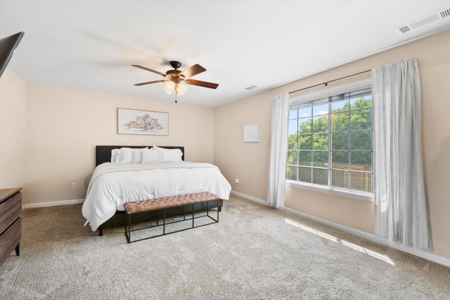 Detail Gallery Image 19 of 55 For 4676 Dandelion Dr, Redding,  CA 96002 - 4 Beds | 2/1 Baths