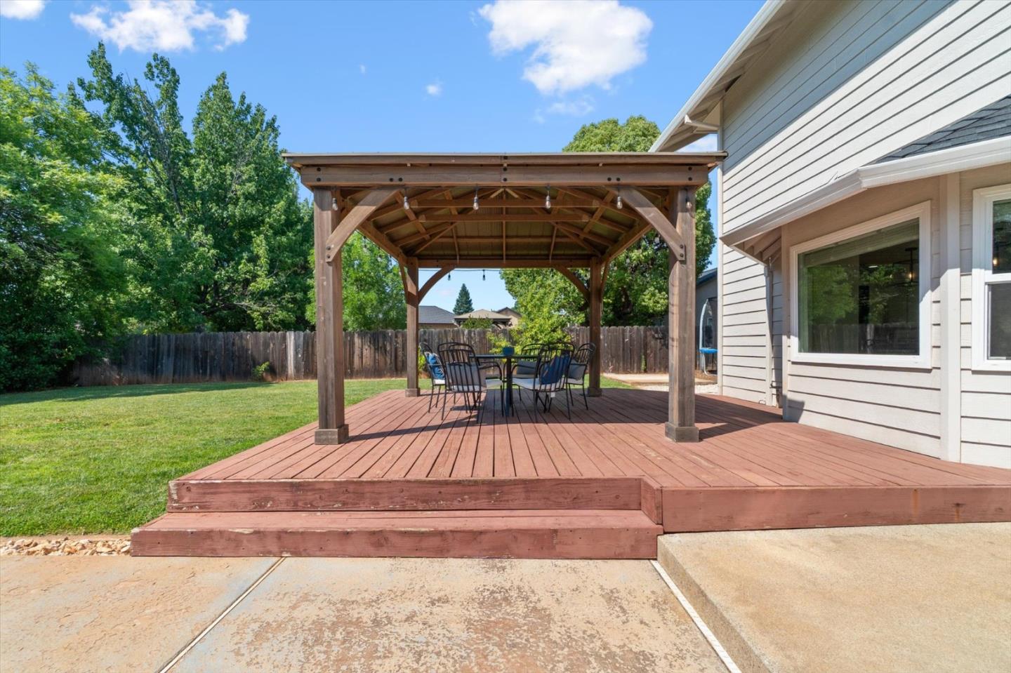 Detail Gallery Image 38 of 55 For 4676 Dandelion Dr, Redding,  CA 96002 - 4 Beds | 2/1 Baths