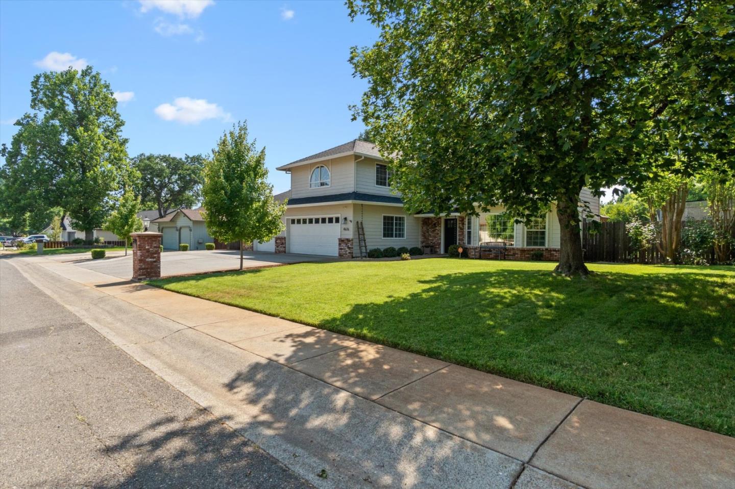 Detail Gallery Image 43 of 55 For 4676 Dandelion Dr, Redding,  CA 96002 - 4 Beds | 2/1 Baths