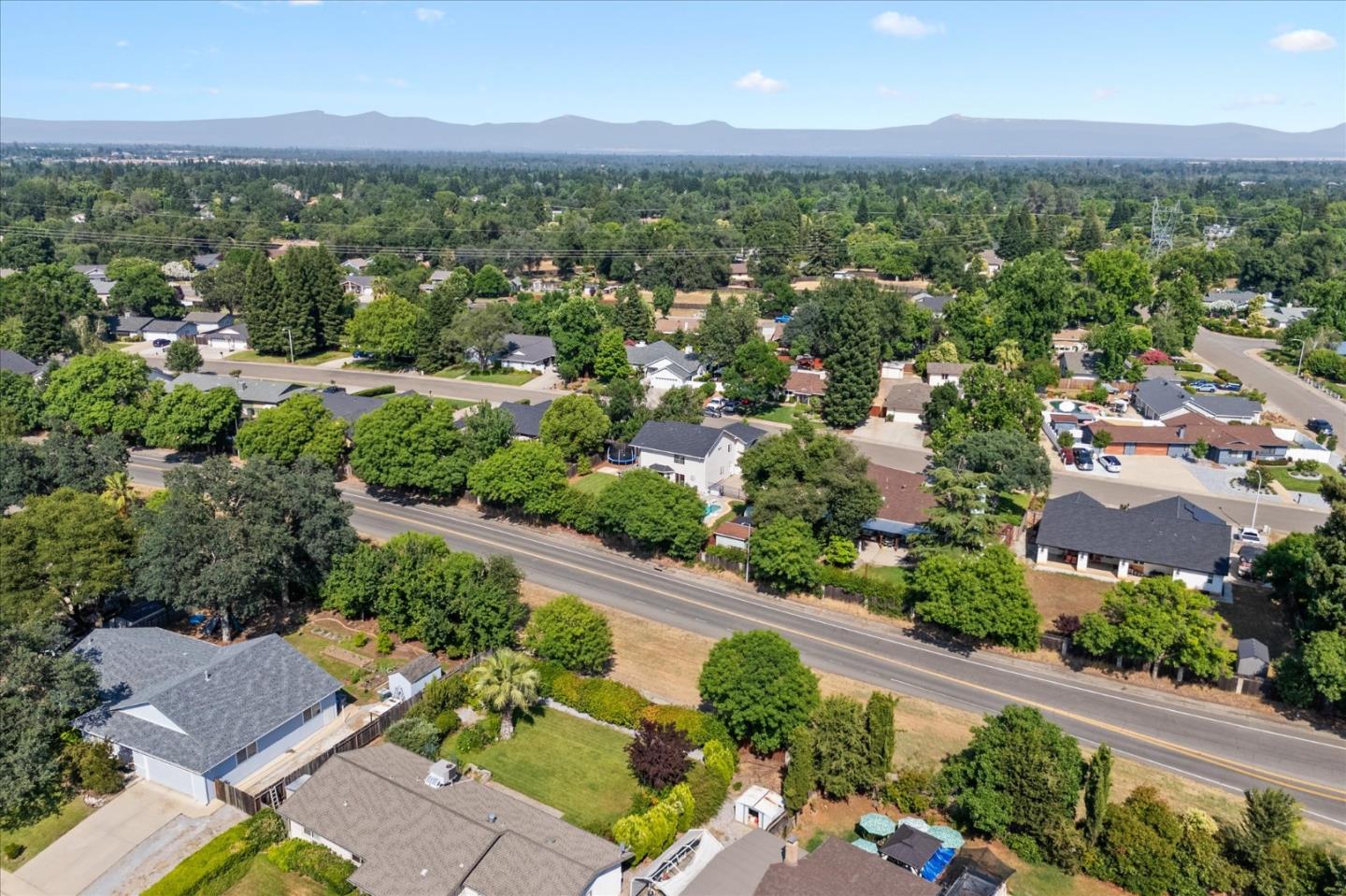 Detail Gallery Image 50 of 55 For 4676 Dandelion Dr, Redding,  CA 96002 - 4 Beds | 2/1 Baths