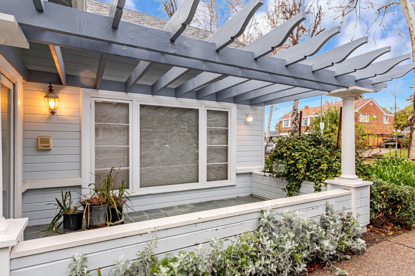 Detail Gallery Image 7 of 60 For 137 S 17th St, San Jose,  CA 95112 - 4 Beds | 2/1 Baths