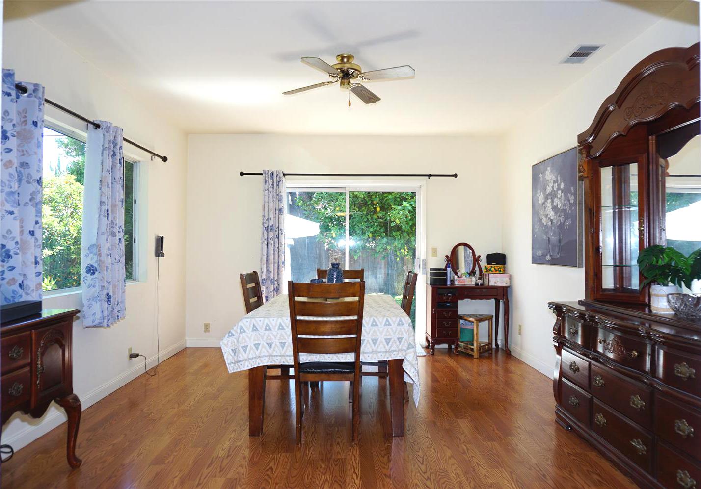 Detail Gallery Image 10 of 23 For 1755 Townsend Ave, Santa Clara,  CA 95051 - 3 Beds | 2 Baths