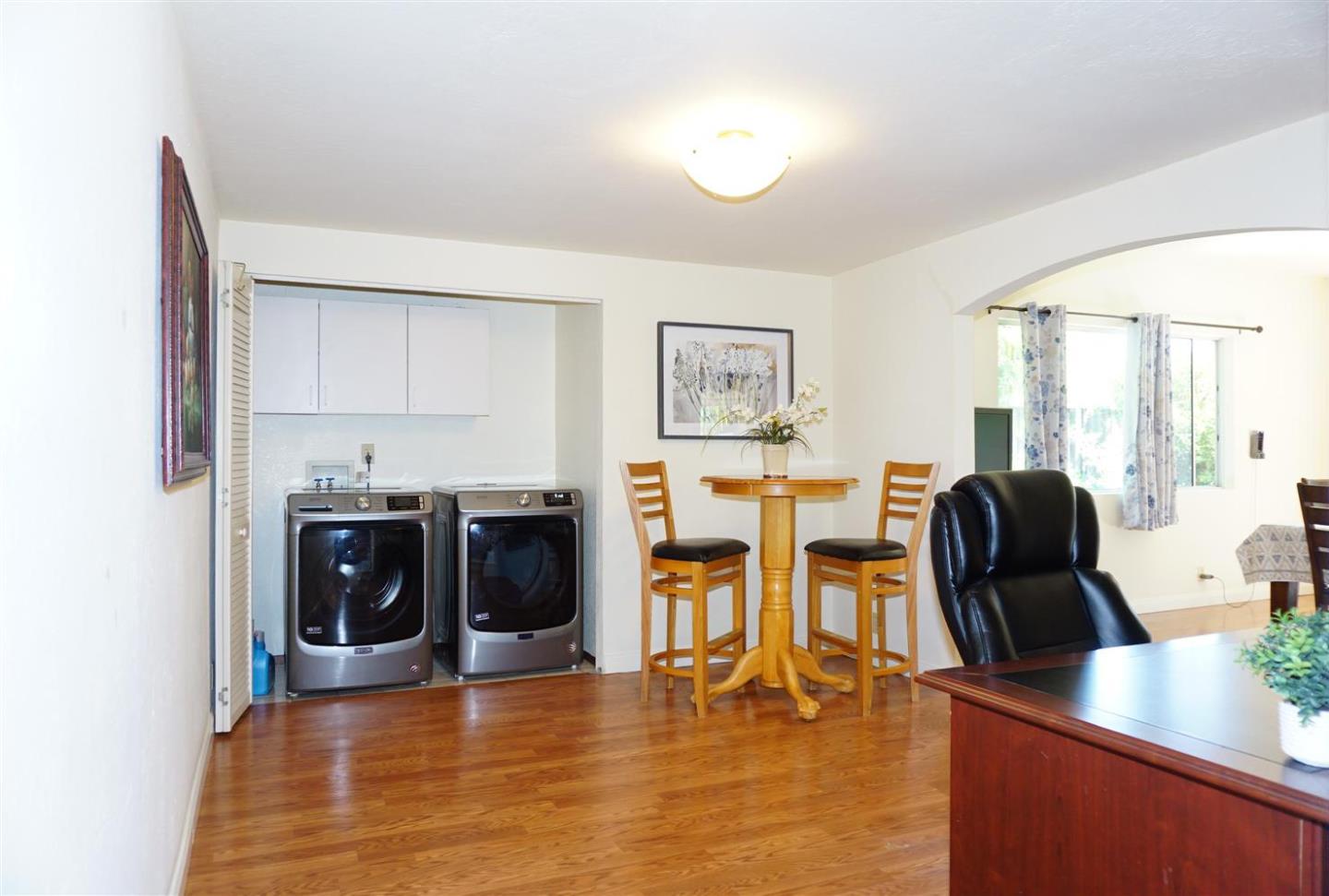 Detail Gallery Image 13 of 23 For 1755 Townsend Ave, Santa Clara,  CA 95051 - 3 Beds | 2 Baths