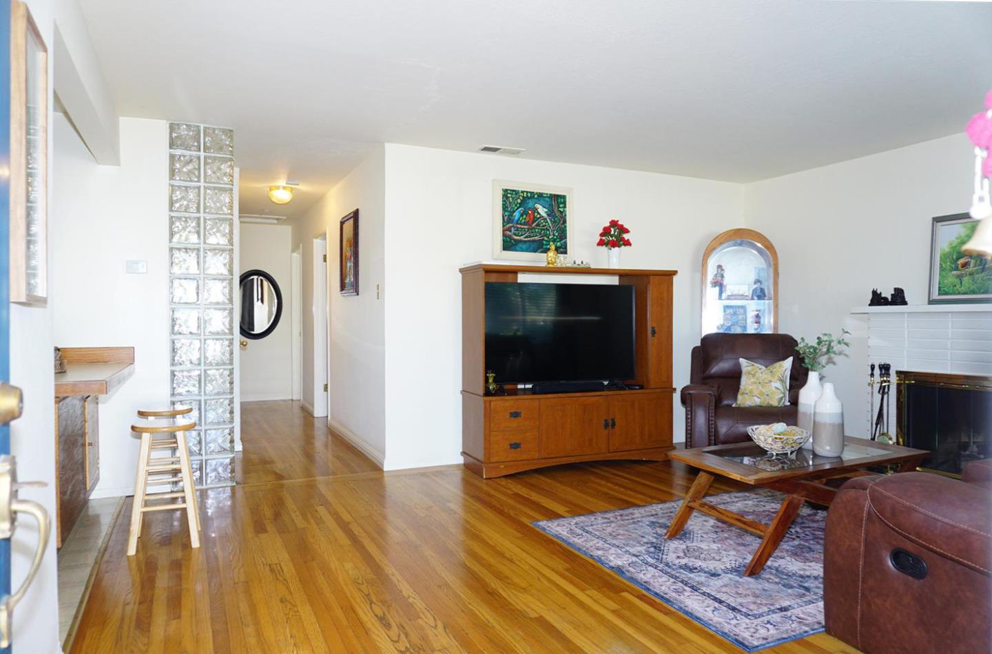 Detail Gallery Image 4 of 23 For 1755 Townsend Ave, Santa Clara,  CA 95051 - 3 Beds | 2 Baths