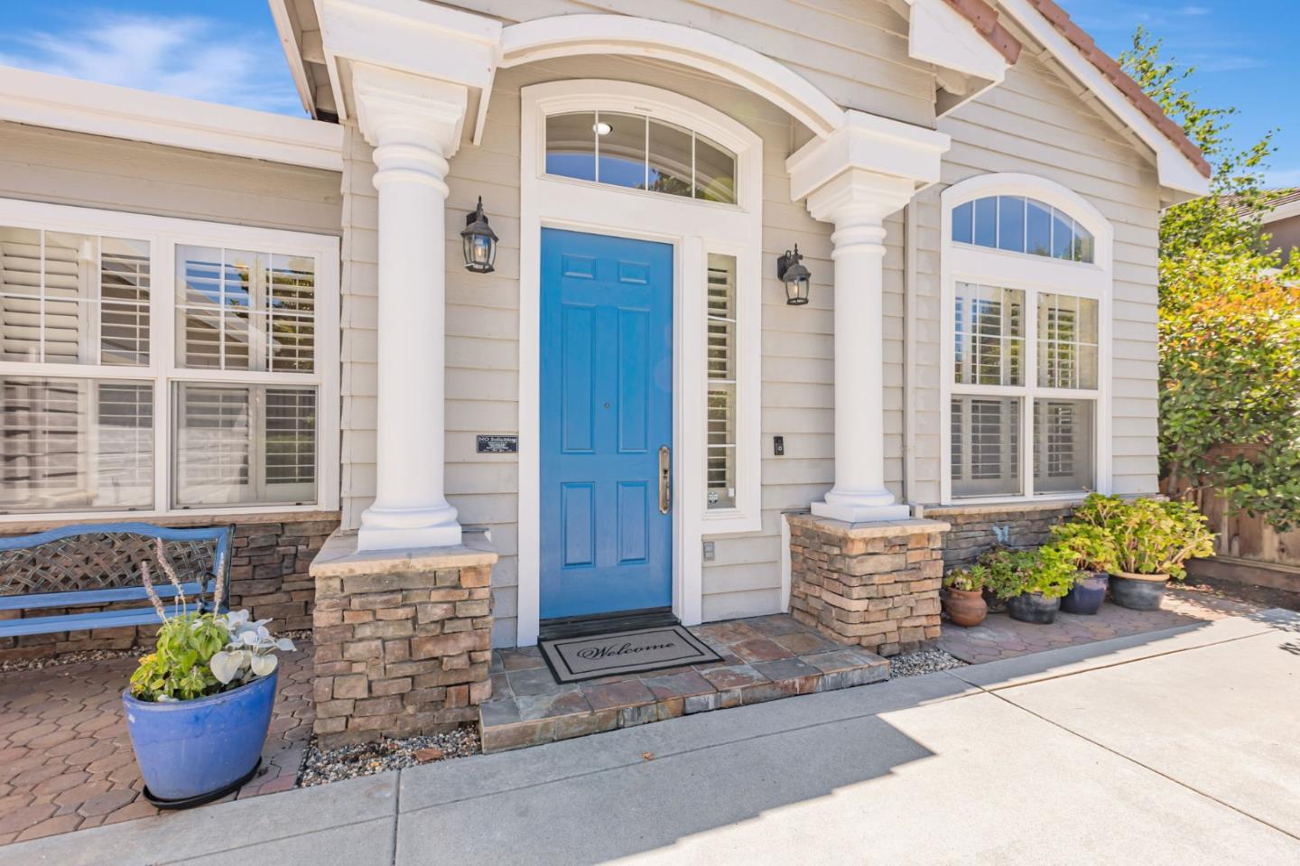 Detail Gallery Image 2 of 63 For 18400 Capistrano Way, Morgan Hill,  CA 95037 - 4 Beds | 2/1 Baths