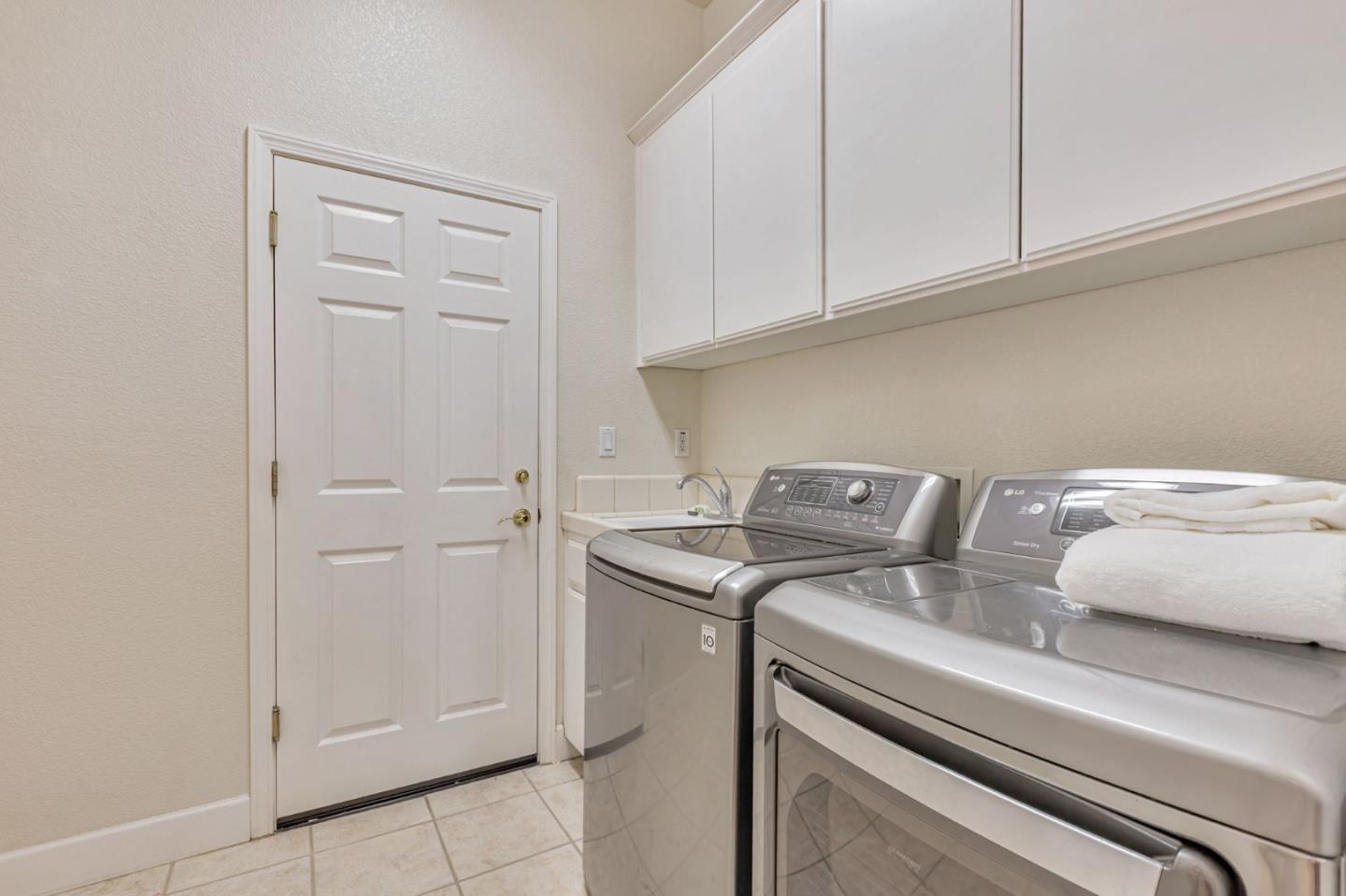 Detail Gallery Image 32 of 63 For 18400 Capistrano Way, Morgan Hill,  CA 95037 - 4 Beds | 2/1 Baths