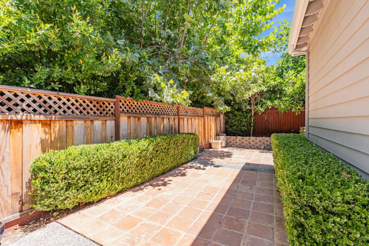 Detail Gallery Image 36 of 63 For 18400 Capistrano Way, Morgan Hill,  CA 95037 - 4 Beds | 2/1 Baths