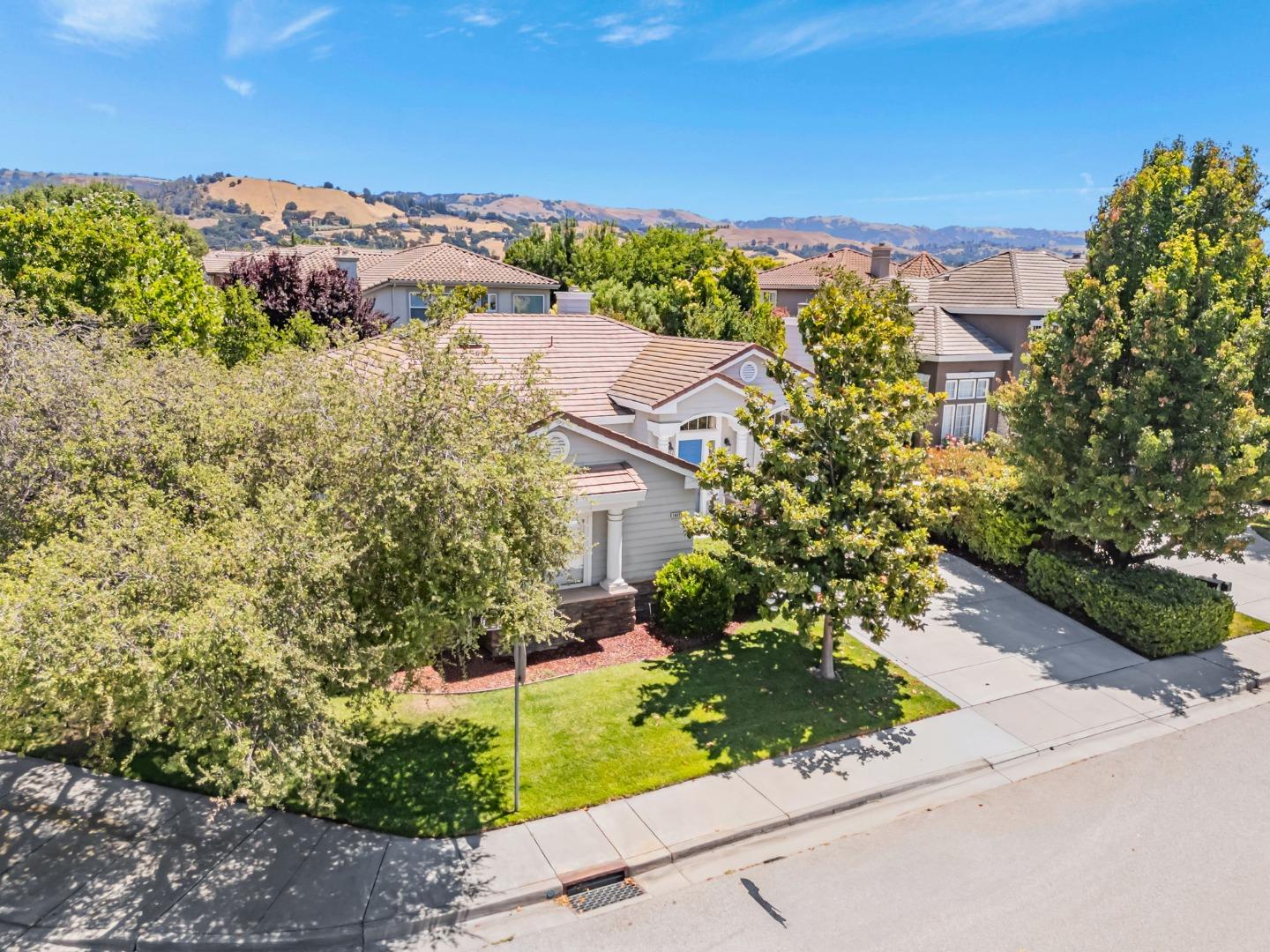 Detail Gallery Image 40 of 63 For 18400 Capistrano Way, Morgan Hill,  CA 95037 - 4 Beds | 2/1 Baths