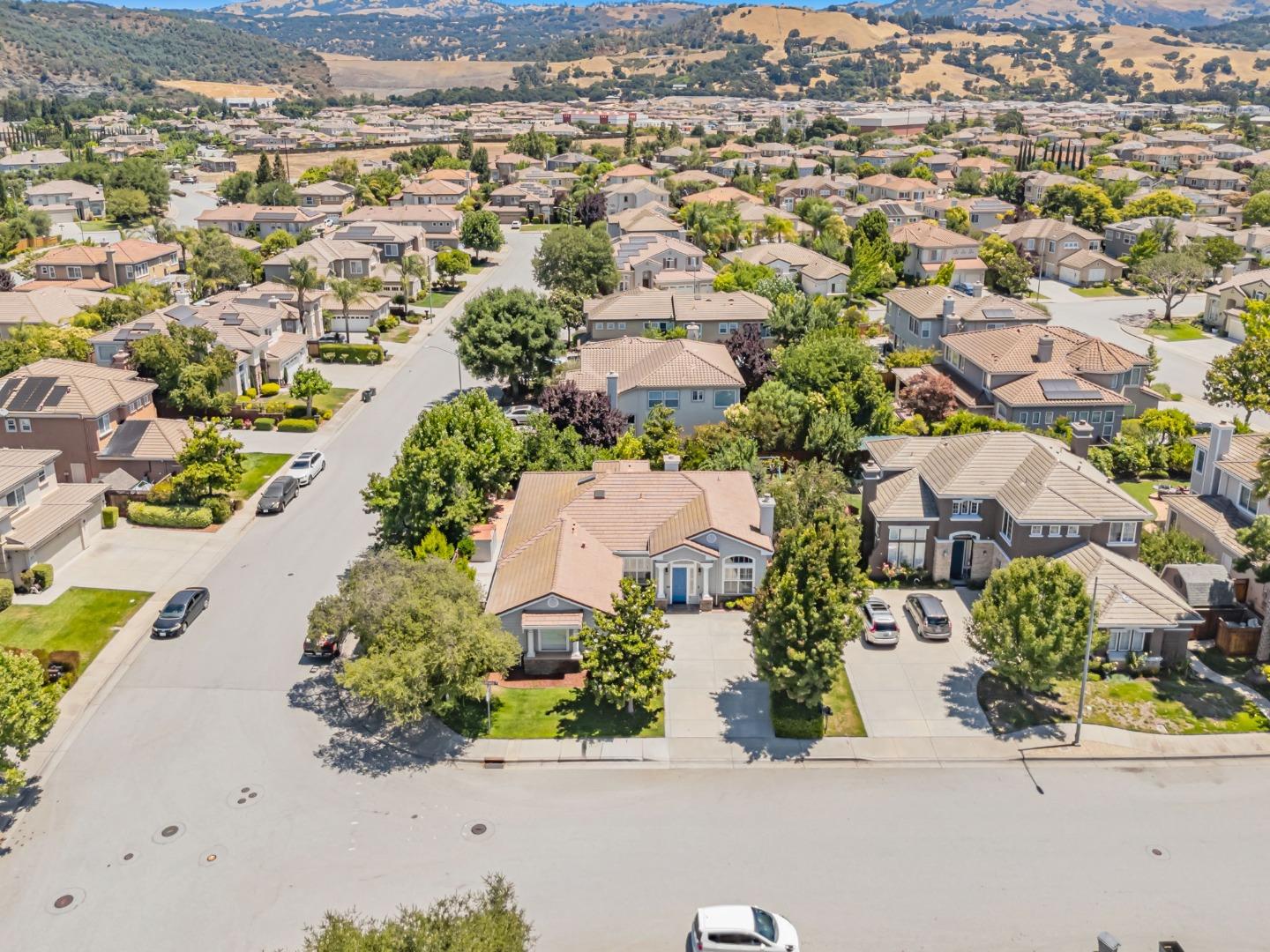 Detail Gallery Image 45 of 63 For 18400 Capistrano Way, Morgan Hill,  CA 95037 - 4 Beds | 2/1 Baths
