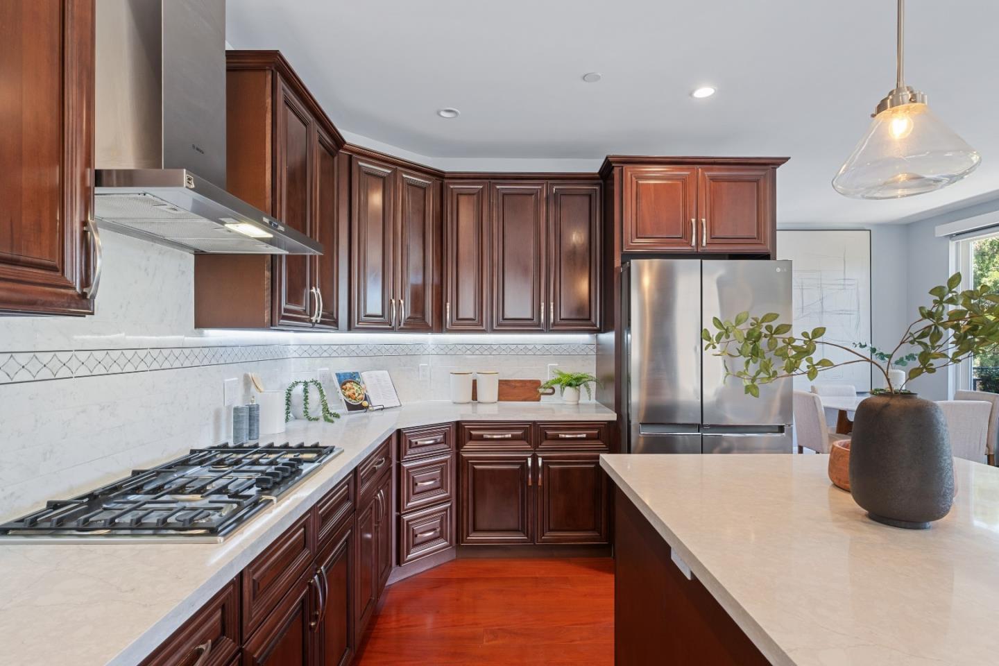 Detail Gallery Image 15 of 49 For 1331 Araujo St, San Jose,  CA 95131 - 4 Beds | 4 Baths
