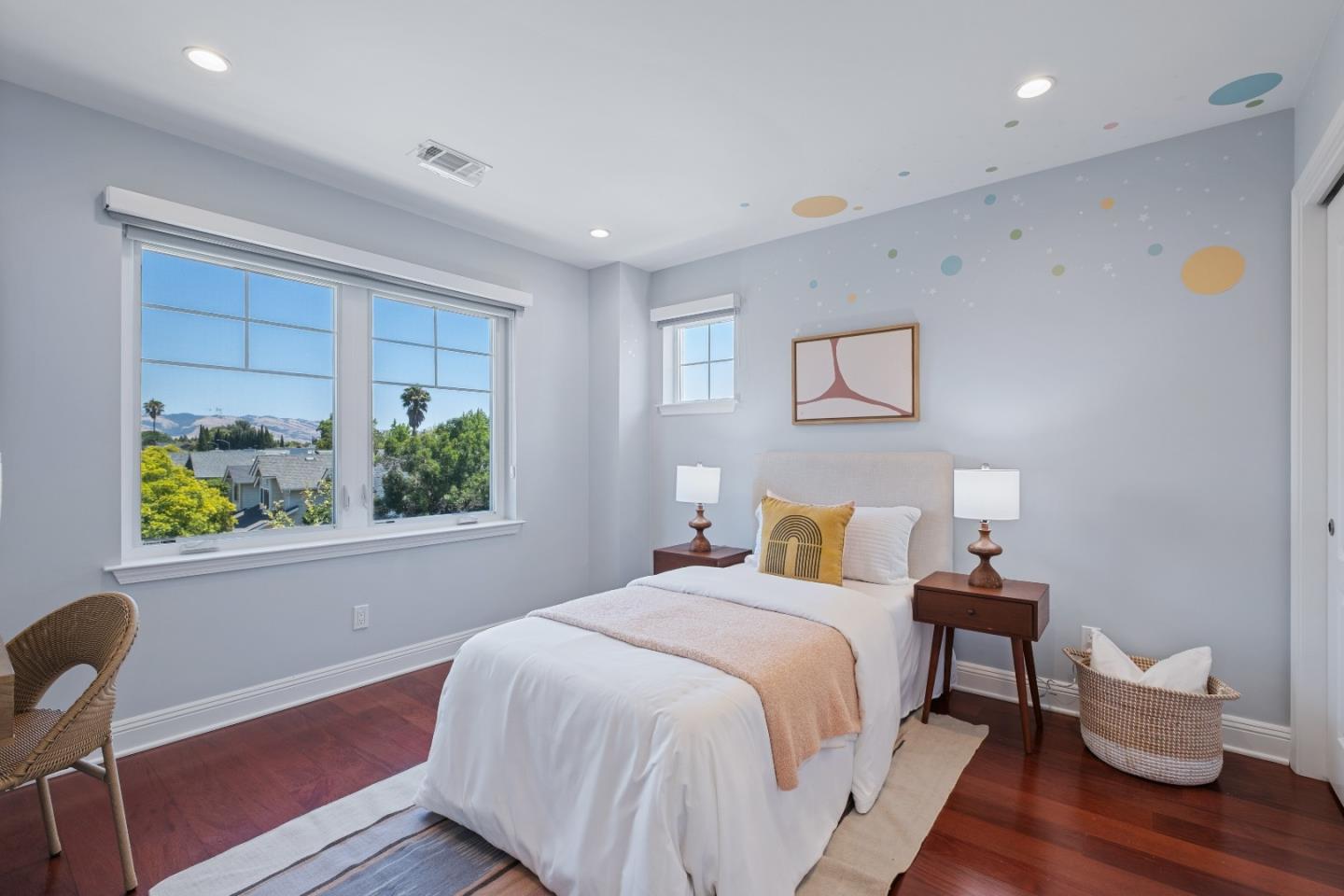Detail Gallery Image 31 of 49 For 1331 Araujo St, San Jose,  CA 95131 - 4 Beds | 4 Baths