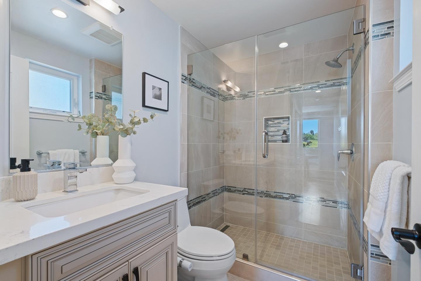 Detail Gallery Image 35 of 49 For 1331 Araujo St, San Jose,  CA 95131 - 4 Beds | 4 Baths