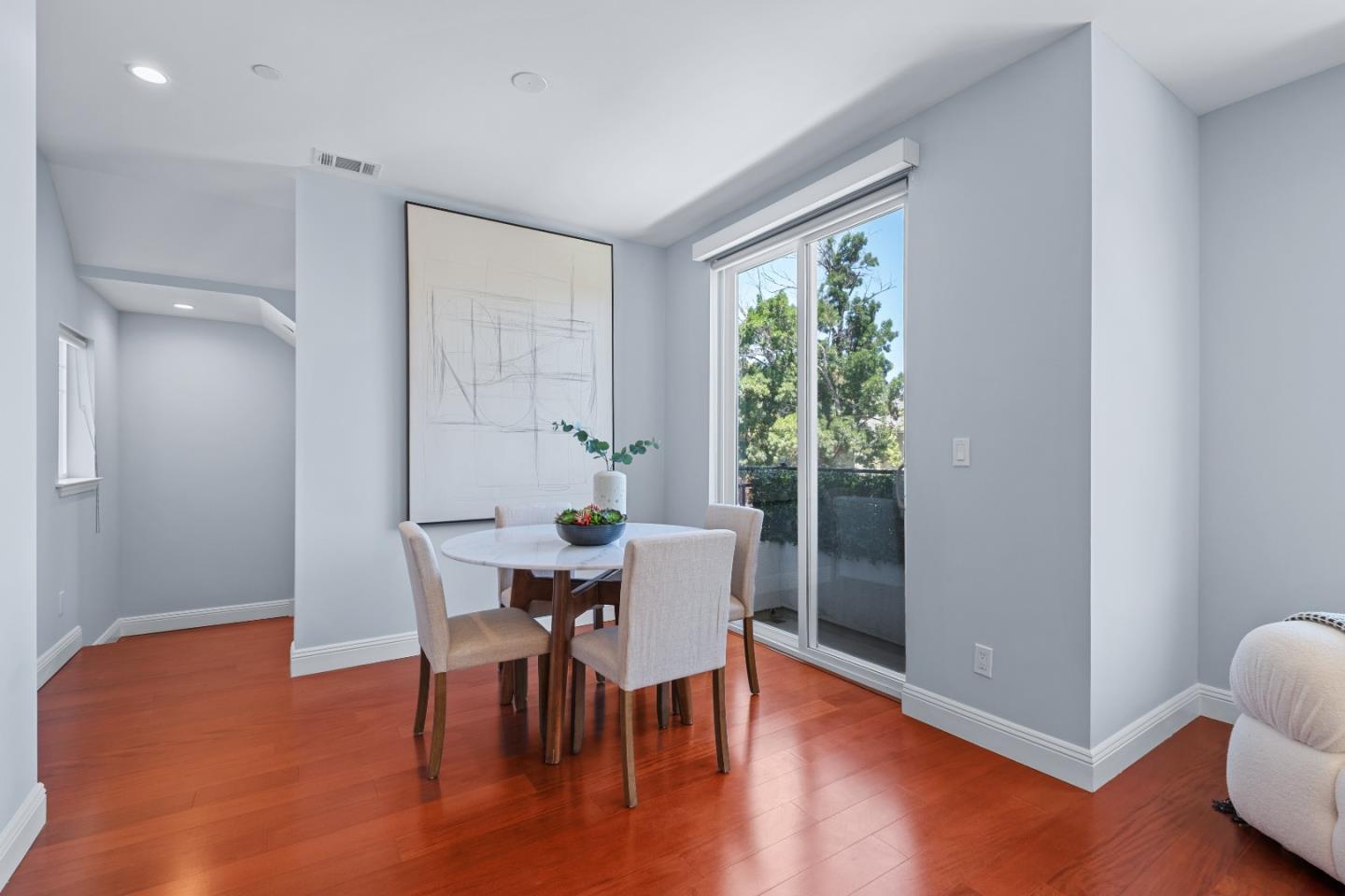 Detail Gallery Image 9 of 49 For 1331 Araujo St, San Jose,  CA 95131 - 4 Beds | 4 Baths