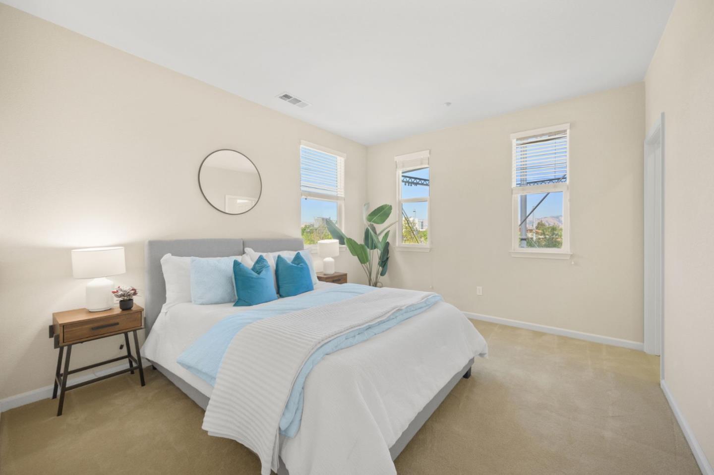 Detail Gallery Image 12 of 26 For 801 Font Ter, San Jose,  CA 95126 - 2 Beds | 2/1 Baths