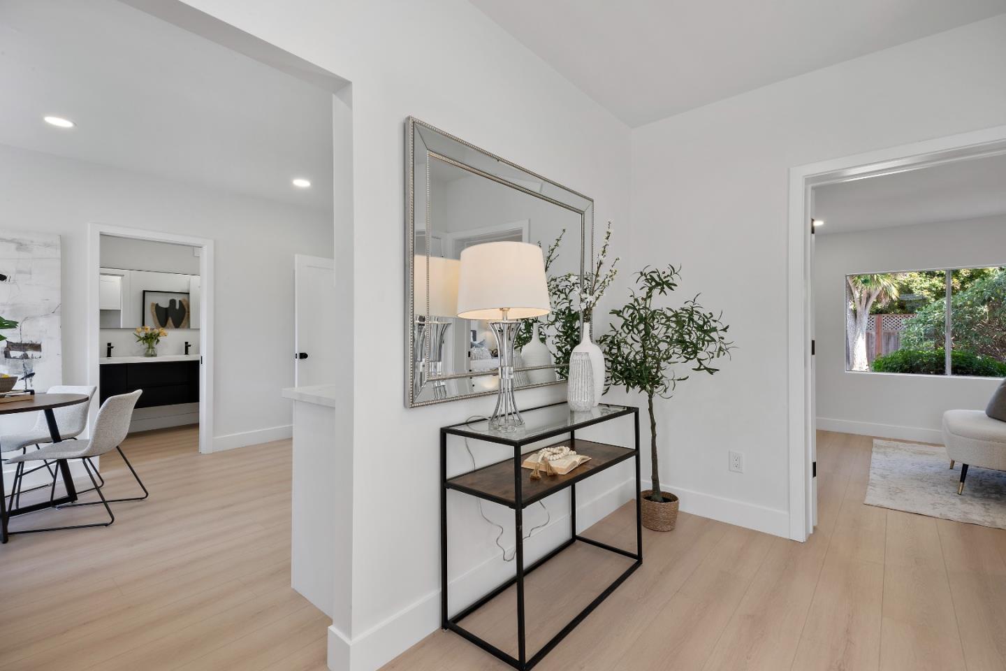 Detail Gallery Image 16 of 36 For 209 Bayswater Ave, Burlingame,  CA 94010 - 2 Beds | 1 Baths