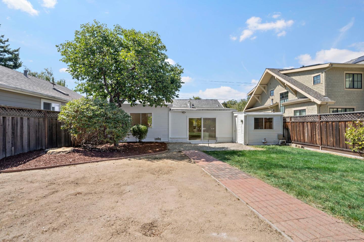 Detail Gallery Image 30 of 36 For 209 Bayswater Ave, Burlingame,  CA 94010 - 2 Beds | 1 Baths