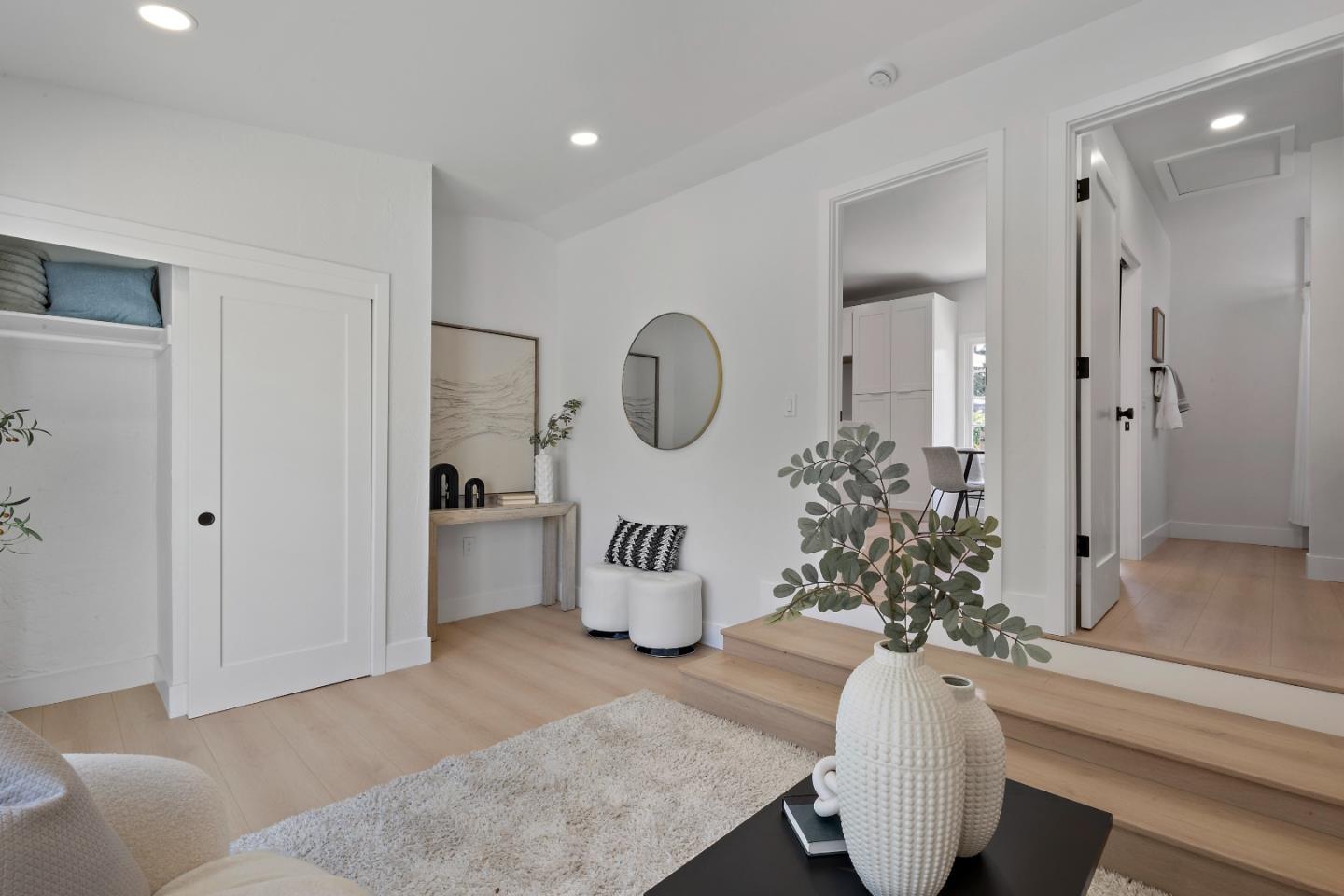 Detail Gallery Image 4 of 36 For 209 Bayswater Ave, Burlingame,  CA 94010 - 2 Beds | 1 Baths