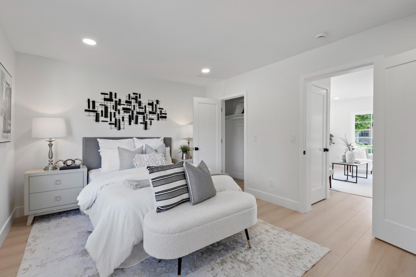 Detail Gallery Image 5 of 36 For 209 Bayswater Ave, Burlingame,  CA 94010 - 2 Beds | 1 Baths