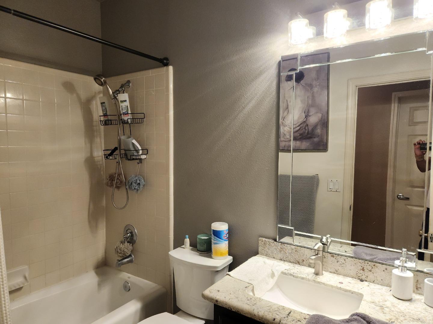 Detail Gallery Image 10 of 22 For 1875 Lancashire Dr, Salinas,  CA 93906 - 3 Beds | 2 Baths