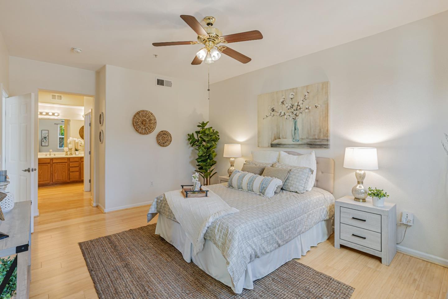 Detail Gallery Image 12 of 32 For 800 S Abel St #101,  Milpitas,  CA 95035 - 2 Beds | 2 Baths