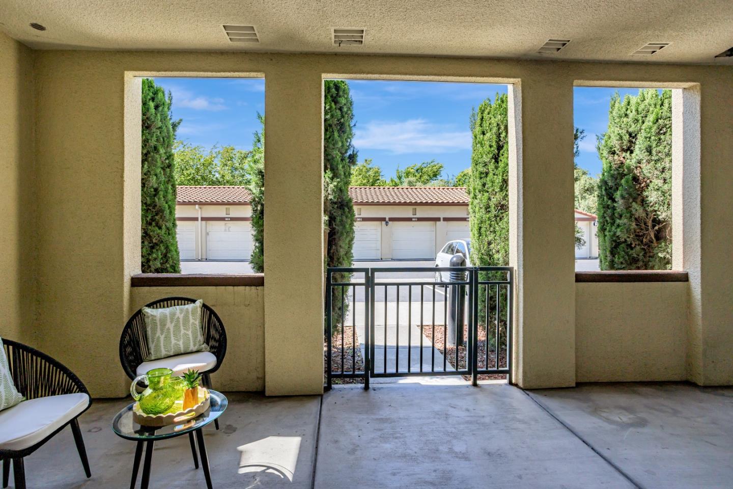 Detail Gallery Image 4 of 32 For 800 S Abel St #101,  Milpitas,  CA 95035 - 2 Beds | 2 Baths