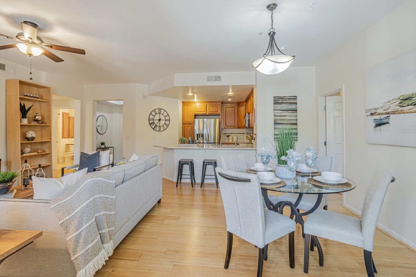 Detail Gallery Image 5 of 32 For 800 S Abel St #101,  Milpitas,  CA 95035 - 2 Beds | 2 Baths
