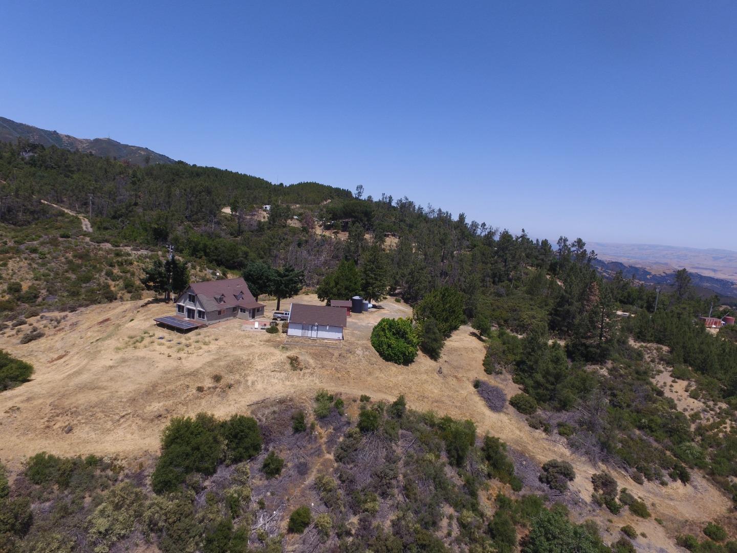 Detail Gallery Image 9 of 11 For 28750 Loma Chiquita Rd, Los Gatos,  CA 95033 - 4 Beds | 2 Baths