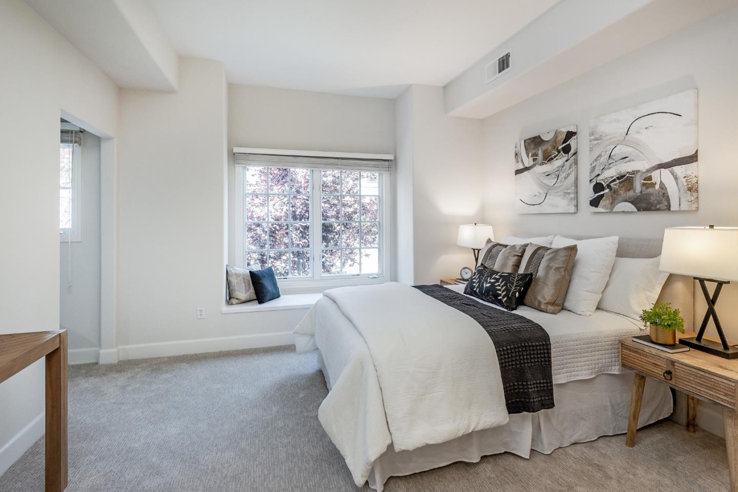 Detail Gallery Image 14 of 33 For 1 W Edith Ave #C214,  Los Altos,  CA 94022 - 1 Beds | 2 Baths