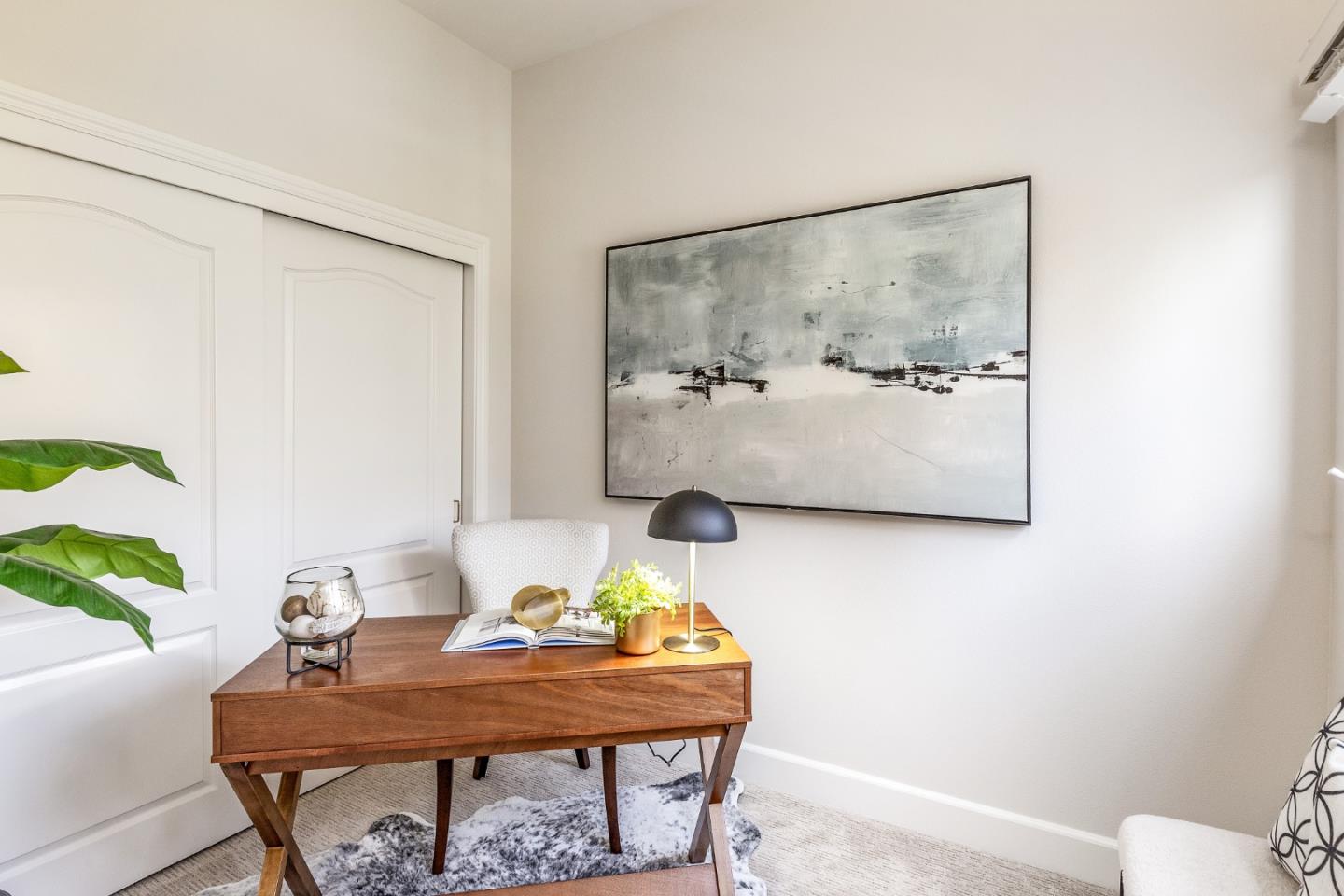 Detail Gallery Image 16 of 33 For 1 W Edith Ave #C214,  Los Altos,  CA 94022 - 1 Beds | 2 Baths