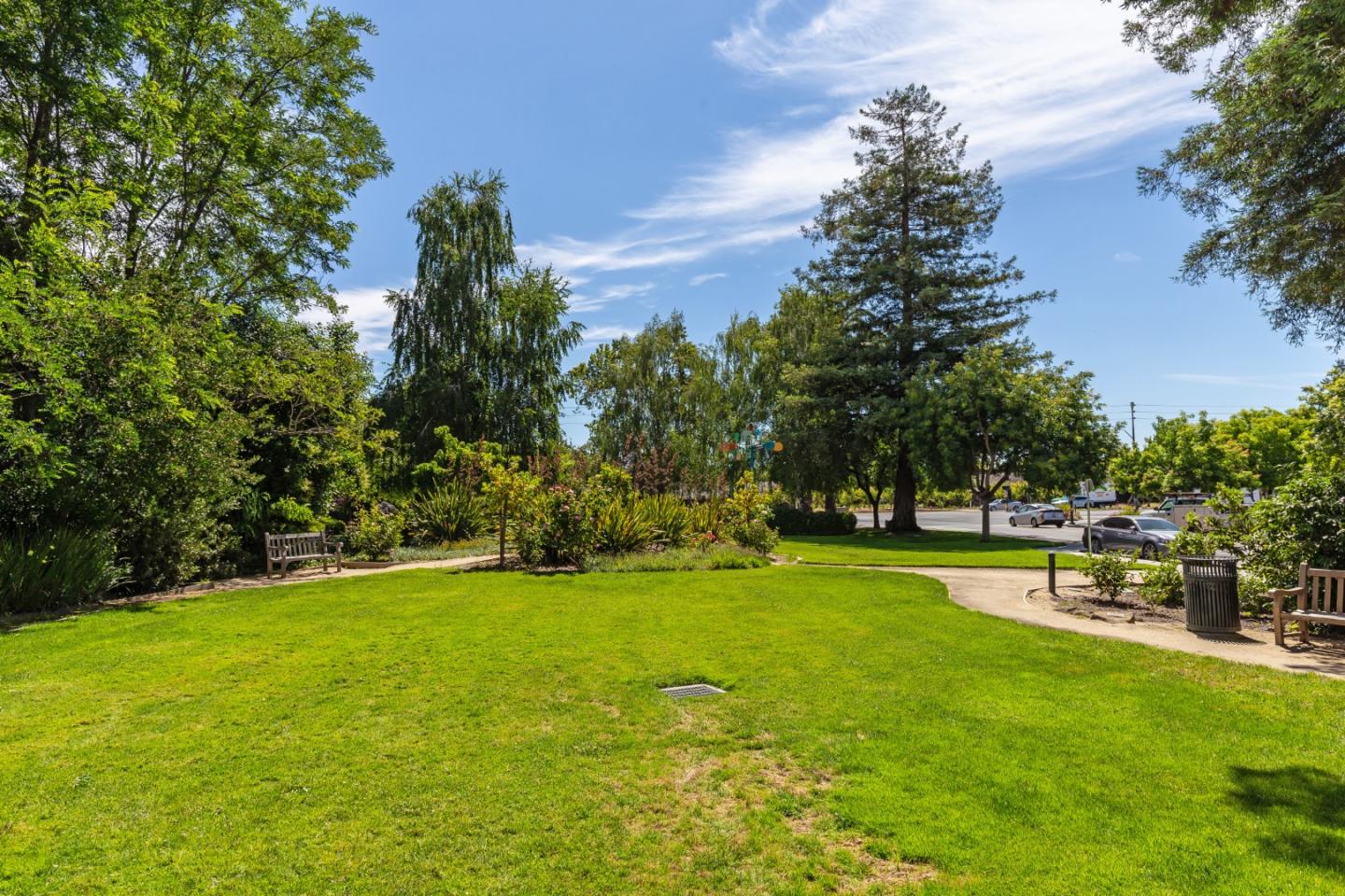 Detail Gallery Image 32 of 33 For 1 W Edith Ave #C214,  Los Altos,  CA 94022 - 1 Beds | 2 Baths