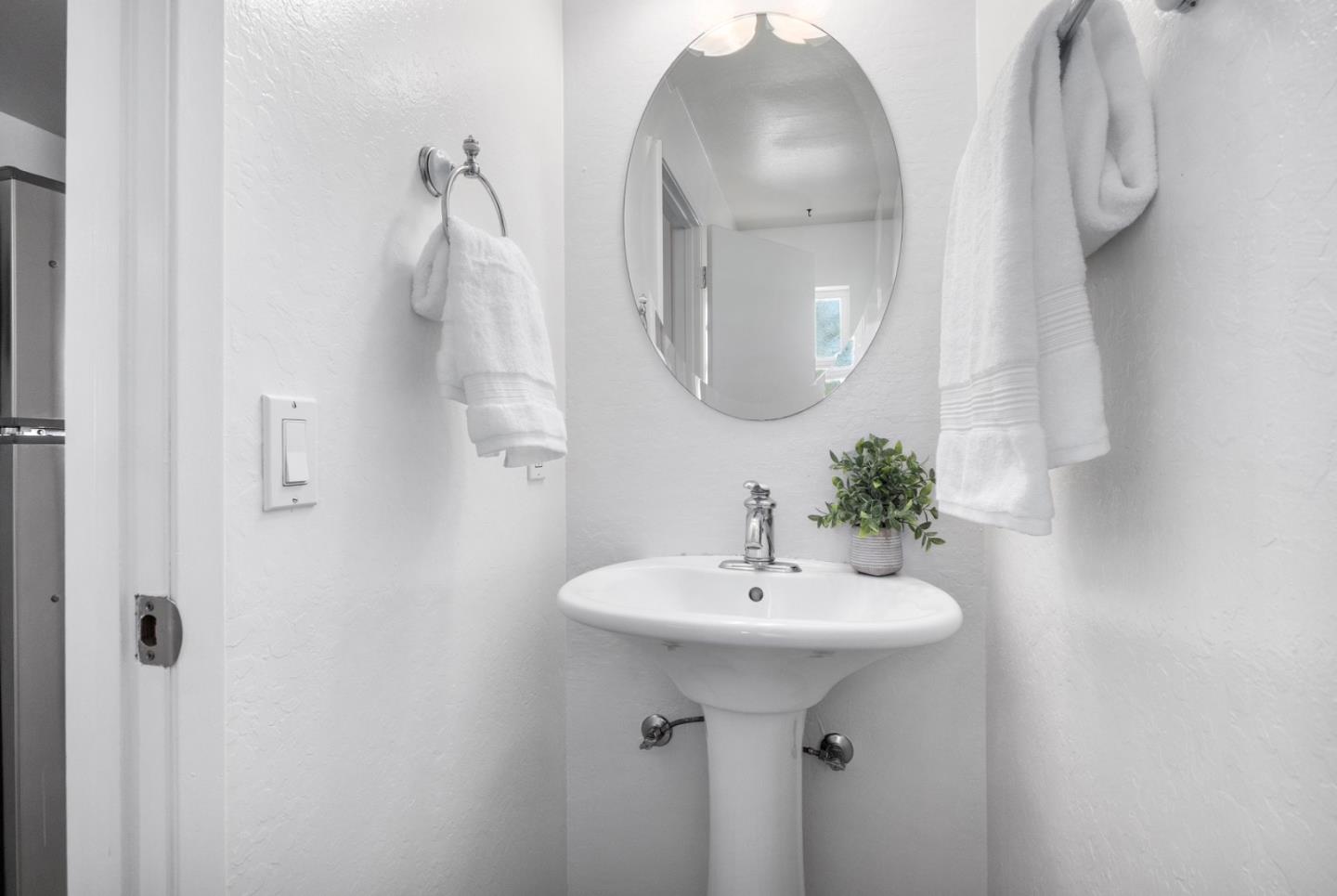 Detail Gallery Image 19 of 35 For 3360 Houts Dr a,  Santa Cruz,  CA 95065 - 2 Beds | 1/1 Baths