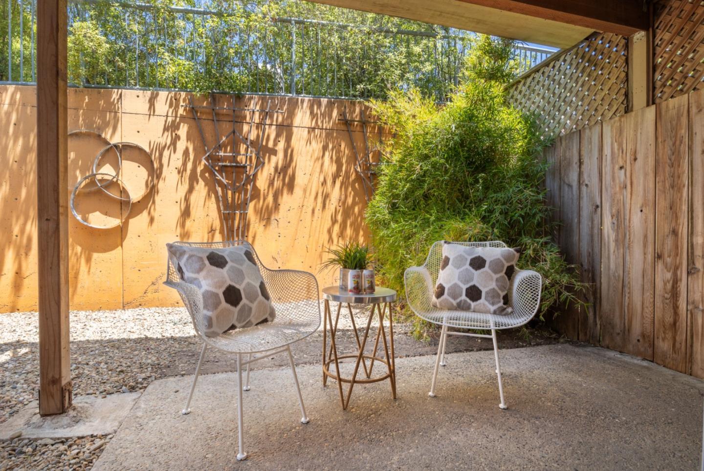 Detail Gallery Image 28 of 35 For 3360 Houts Dr a,  Santa Cruz,  CA 95065 - 2 Beds | 1/1 Baths
