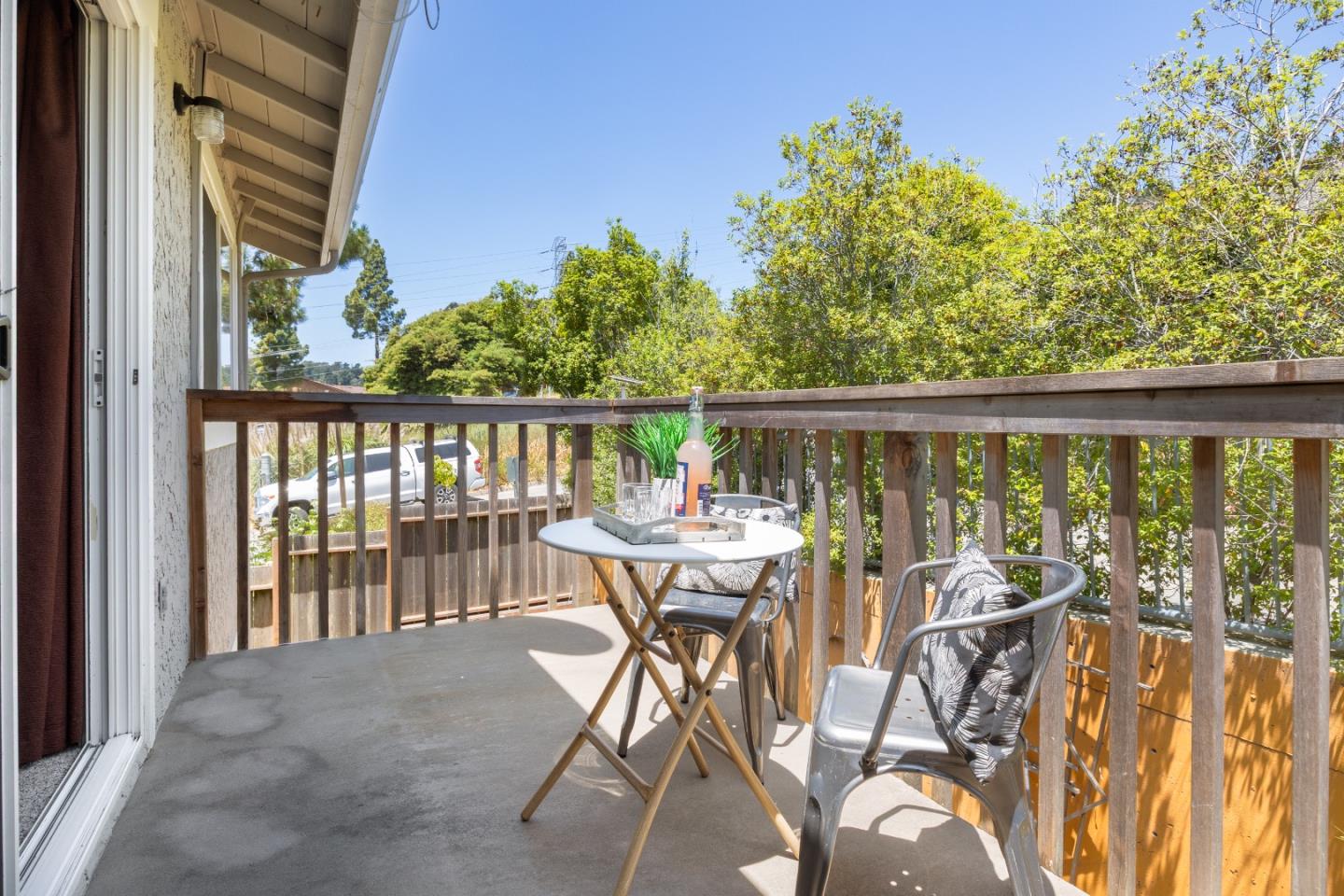 Detail Gallery Image 8 of 35 For 3360 Houts Dr a,  Santa Cruz,  CA 95065 - 2 Beds | 1/1 Baths