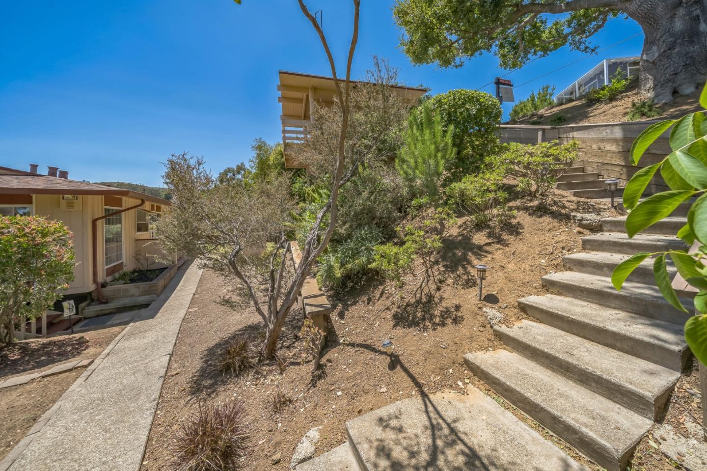 Detail Gallery Image 3 of 34 For 54 Buckelew St, Sausalito,  CA 94965 - 4 Beds | 2 Baths
