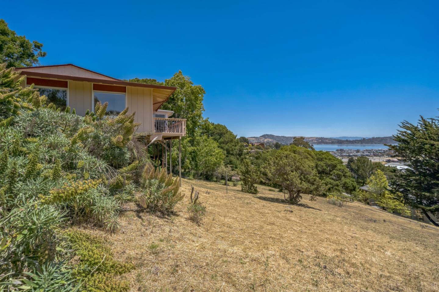 Detail Gallery Image 31 of 34 For 54 Buckelew St, Sausalito,  CA 94965 - 4 Beds | 2 Baths