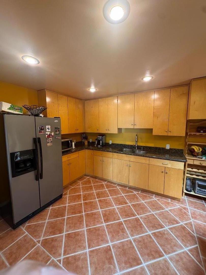 Detail Gallery Image 8 of 13 For 239 Miriam St, Daly City,  CA 94014 - 2 Beds | 1 Baths