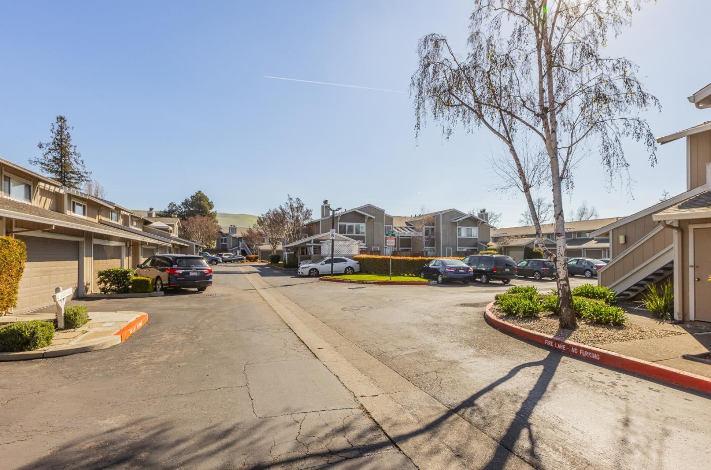 Detail Gallery Image 14 of 17 For 32 Astrida Dr #2,  Hayward,  CA 94544 - 2 Beds | 1 Baths