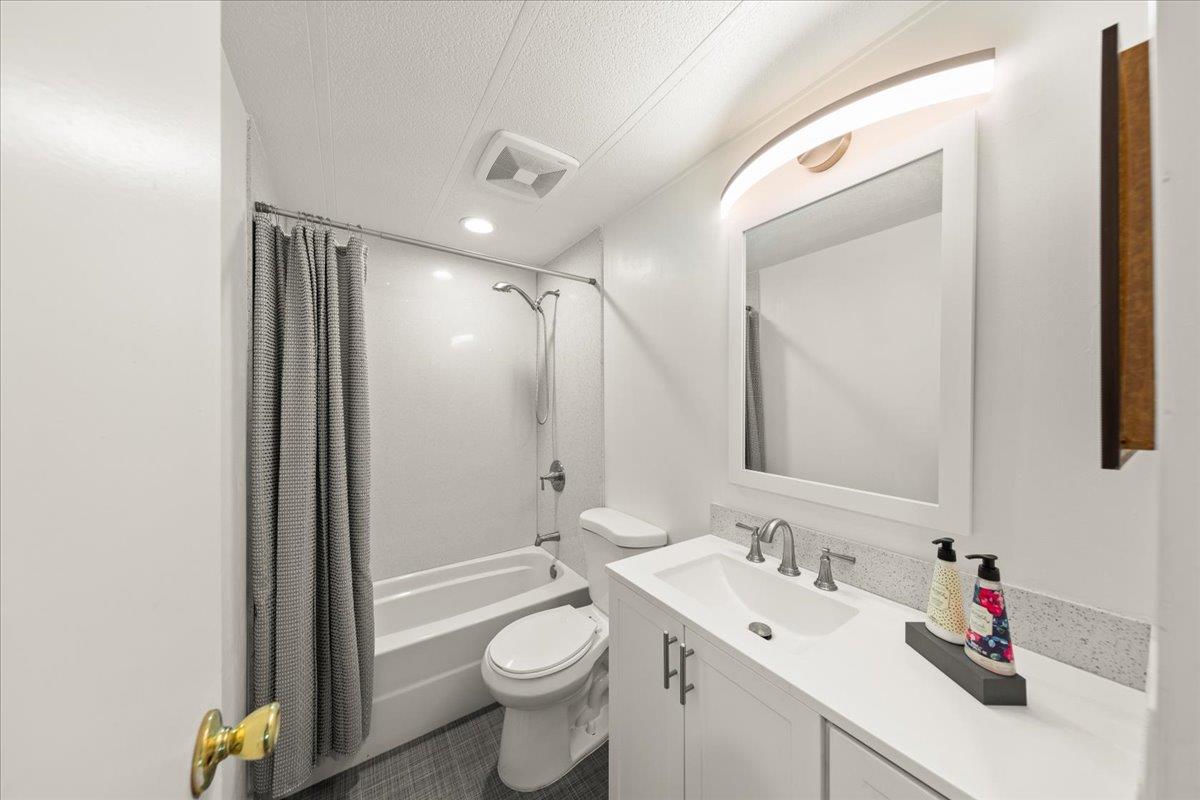 Detail Gallery Image 16 of 22 For 1613 Cabo Dr # 9,  Modesto,  CA 95357 - 3 Beds | 2 Baths
