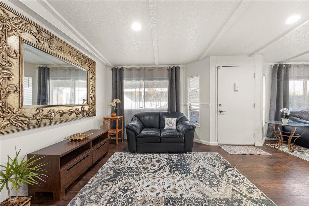 Detail Gallery Image 7 of 22 For 1613 Cabo Dr # 9,  Modesto,  CA 95357 - 3 Beds | 2 Baths