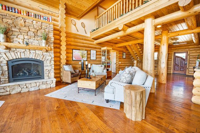 Detail Gallery Image 10 of 100 For 2081 Ponderosa Way, Murphys,  CA 95247 - 8 Beds | 8/1 Baths