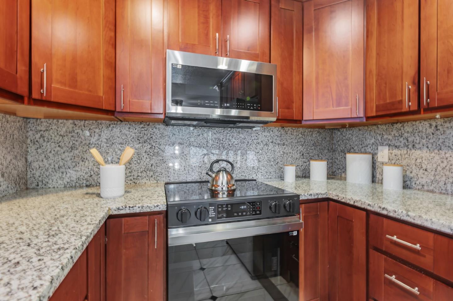 Detail Gallery Image 10 of 24 For 2999 Rose Ave, San Jose,  CA 95127 - 3 Beds | 2 Baths