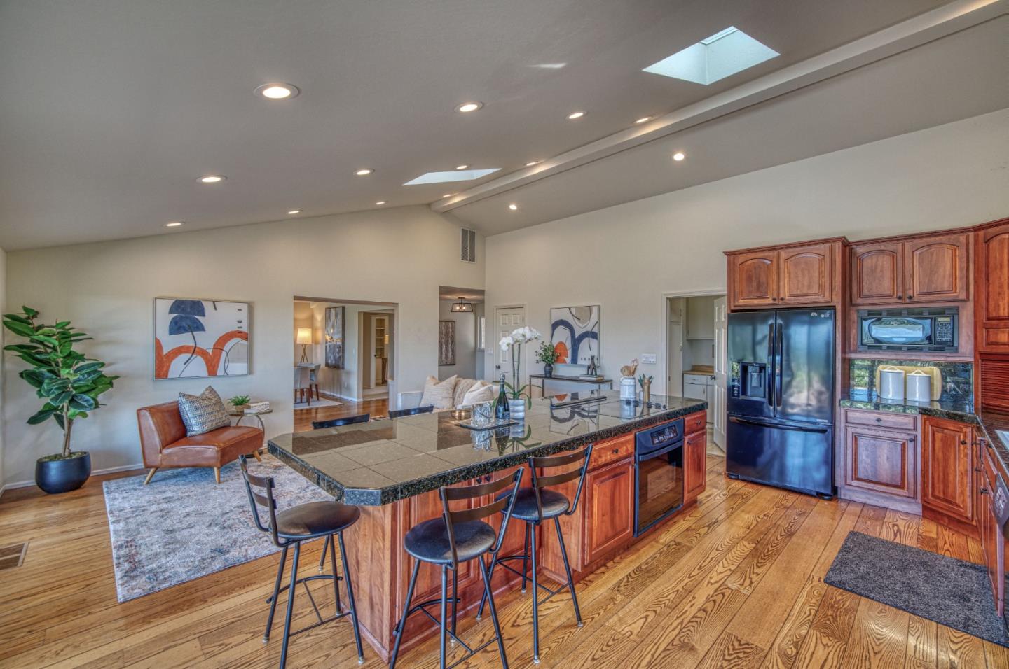 Detail Gallery Image 15 of 47 For 20905 Sullivan Way, Saratoga,  CA 95070 - 3 Beds | 2 Baths