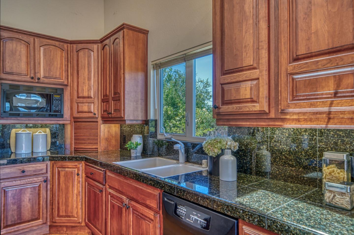 Detail Gallery Image 18 of 47 For 20905 Sullivan Way, Saratoga,  CA 95070 - 3 Beds | 2 Baths