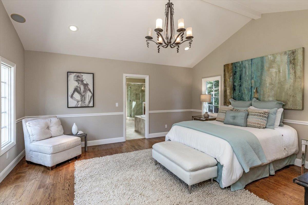 Detail Gallery Image 17 of 37 For 32 N El Monte Ave, Los Altos,  CA 94022 - 4 Beds | 3/1 Baths