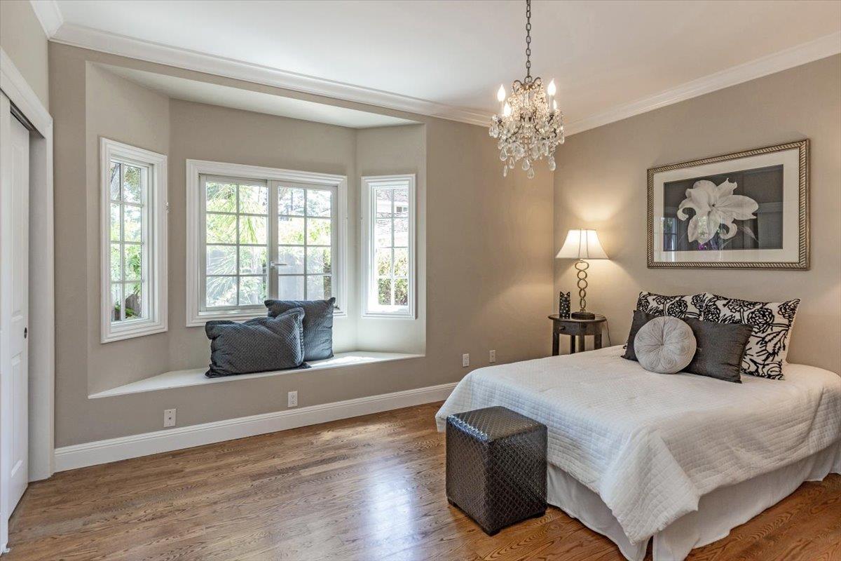 Detail Gallery Image 23 of 37 For 32 N El Monte Ave, Los Altos,  CA 94022 - 4 Beds | 3/1 Baths