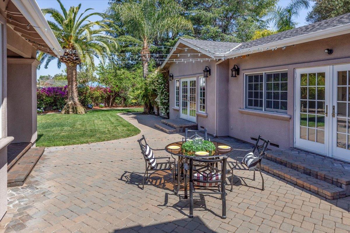 Detail Gallery Image 29 of 37 For 32 N El Monte Ave, Los Altos,  CA 94022 - 4 Beds | 3/1 Baths