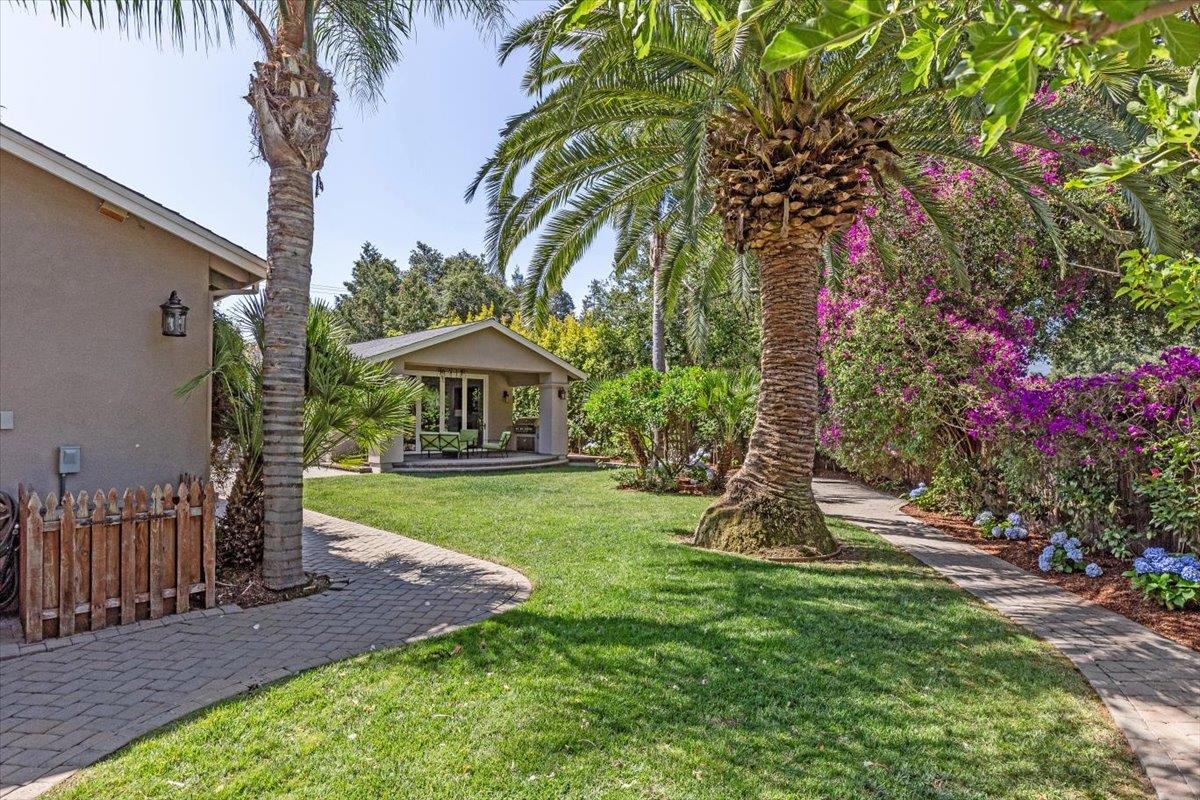 Detail Gallery Image 37 of 37 For 32 N El Monte Ave, Los Altos,  CA 94022 - 4 Beds | 3/1 Baths