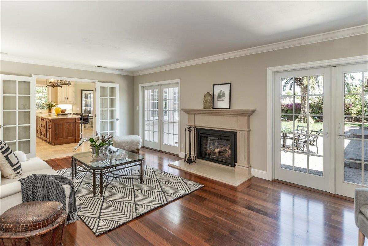 Detail Gallery Image 6 of 37 For 32 N El Monte Ave, Los Altos,  CA 94022 - 4 Beds | 3/1 Baths