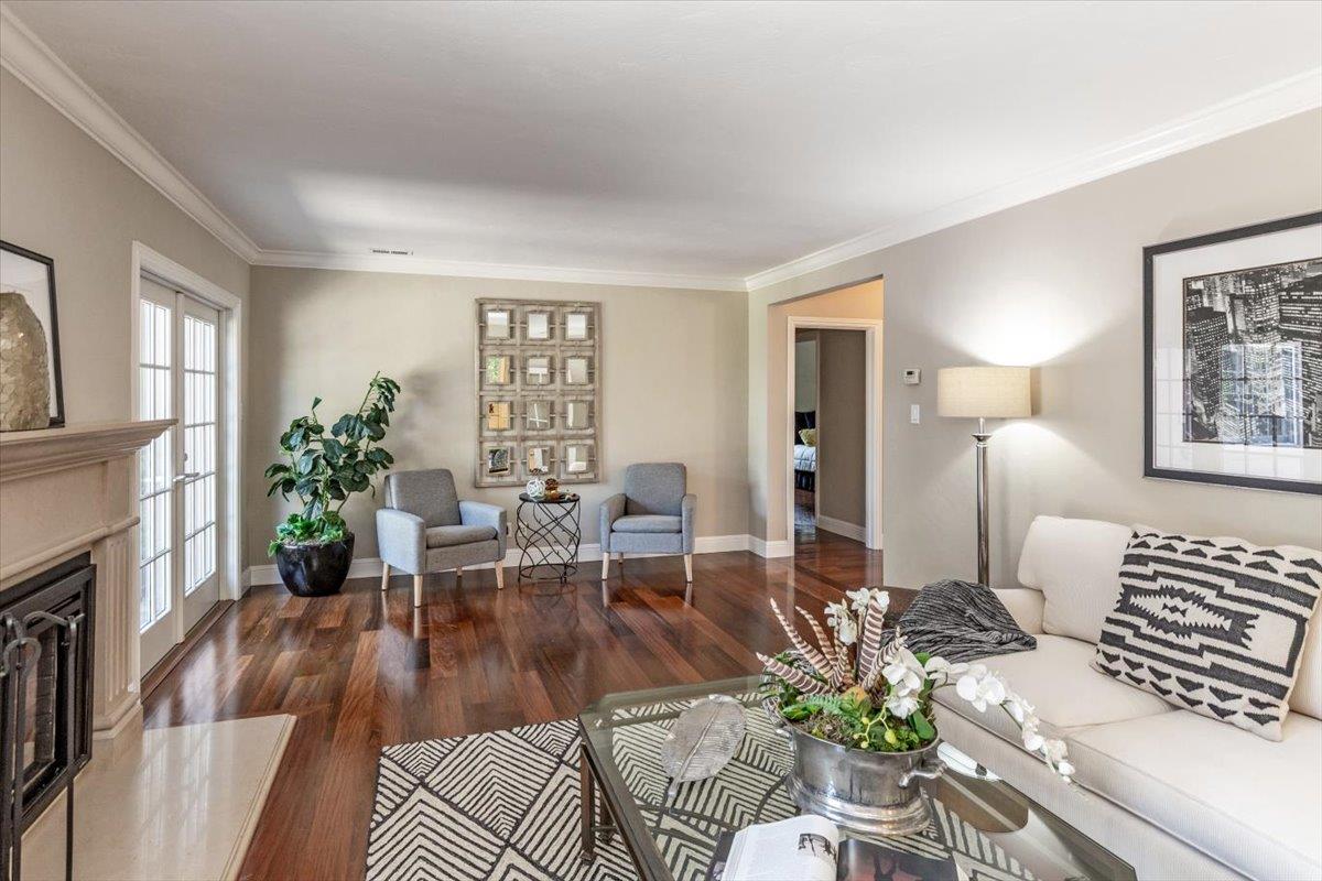Detail Gallery Image 7 of 37 For 32 N El Monte Ave, Los Altos,  CA 94022 - 4 Beds | 3/1 Baths